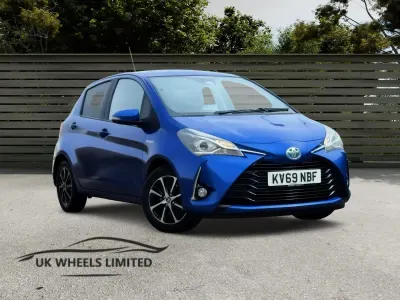 Used Toyota Yaris Hybrid 2019 Blue Hatchback