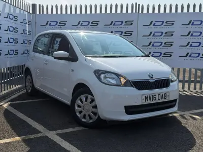 Used Skoda Citigo SE 60 HP (44 kW) 2016 White Hatchback