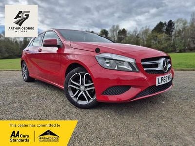 Used Mercedes A180 109 HP (80 kW) 2014 Red Hatchback