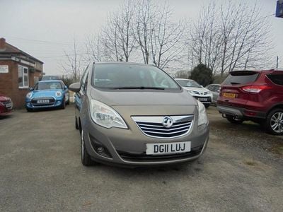 Used Vauxhall Meriva 100 HP (73 kW) 2011 Brown MPV