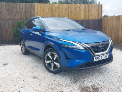 Begagnad Nissan Qashqai N-Connecta 190 HK (139 kW) 2024 Blå SUV
