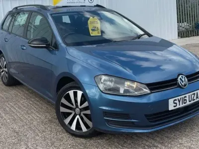 Begagnad VW Golf VII SE 150 HK (110 kW) 2016 Blå Kombi