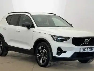 Usado Volvo XC40 Plus 161 CV (118 kW) 2024 SUV