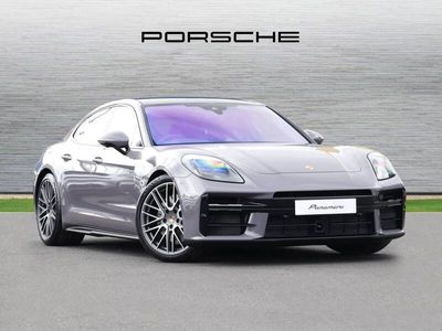 Porsche Panamera 4