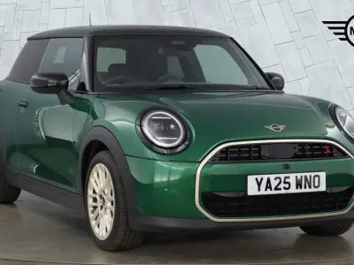 Used Mini Cooper S Hatch 201 HP (147 kW) 2025 Green Hatchback
