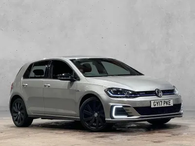 Używany VW Golf VII Advance 204 KM (150 kW) 2017 Srebrny Hatchback