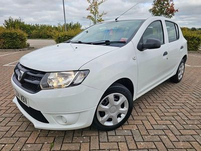 White Used 2014 Dacia Sandero Ambiance Hatchback | £3,995 (A bit pricey)