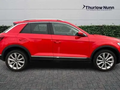 Używany VW T-Roc SEL 150 KM (110 kW) 2021 Czerwony SUV