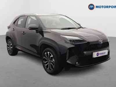 Second-hand Toyota Yaris Hybrid Design 2022 Negru Hatchback