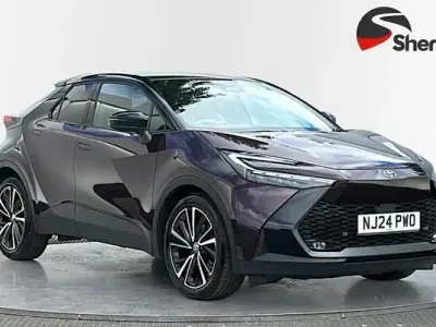Used Toyota C-HR 140 HP (102 kW) 2024 Mauve/purple SUV