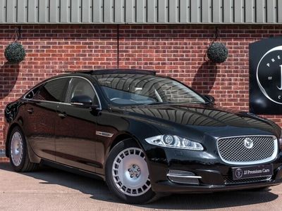 used Jaguar XJ Saloon 3.0d V6 Portfolio (LWB) (8speed) 4d Auto