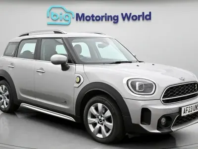 Begagnad Mini Cooper S Classic 220 HK (161 kW) 2022 Silver Halvkombi