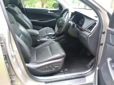 Used Hyundai Tucson Premium SE 2016 White SUV