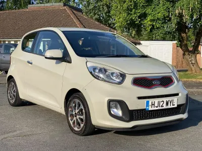 Used Kia Picanto 84 HP (61 kW) 2012 Beige Hatchback