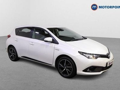 White Used 2018 Toyota Auris Hybrid Design Hatchback | £14,849 (Fair price)