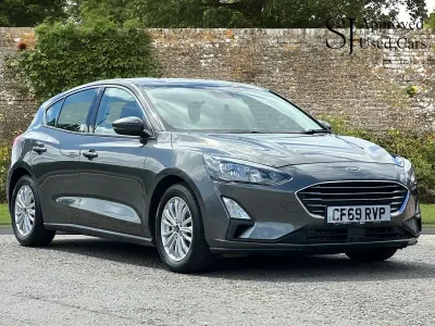 Used Ford Focus Titanium 150 HP (110 kW) 2019 Grey Hatchback