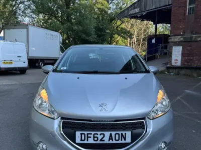 Used Peugeot 208 Active 82 HP (60 kW) 2012 Silver Hatchback