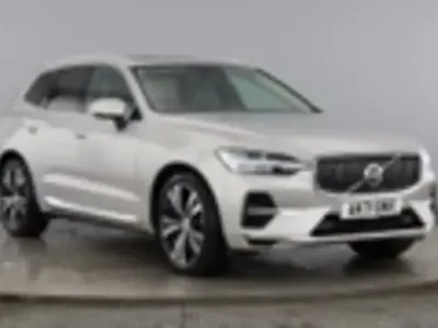 Usado Volvo XC60 Inscription 386 CV (283 kW) 2021 Plateado SUV