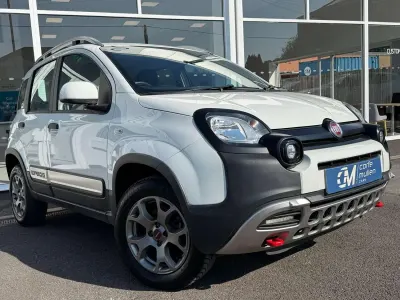 Used Fiat Panda Cross Cross 90 HP (66 kW) 2015 White Hatchback