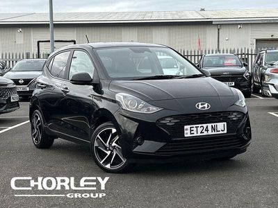 Black Used 2024 Hyundai i10 Premium Hatchback | £14,184 (Fair price)