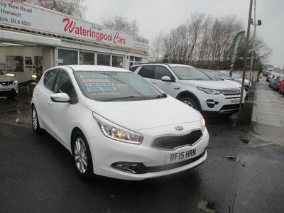 Used Kia Ceed 2015 White Hatchback