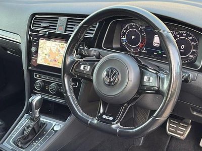 Black Used 2019 VW Golf VII R Hatchback | £24,099 (Fair price)