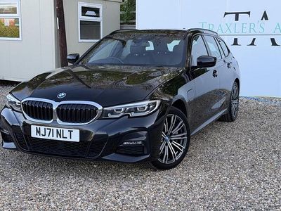 Begagnad BMW 330e M Sport 2021