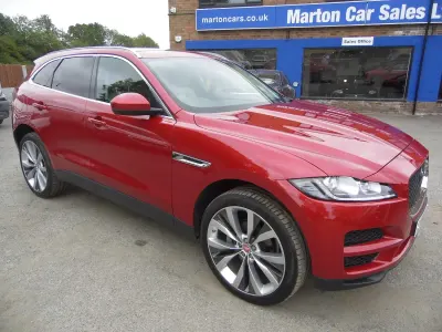 Used Jaguar F-Pace Portfolio 240 HP (176 kW) 2019 Red SUV