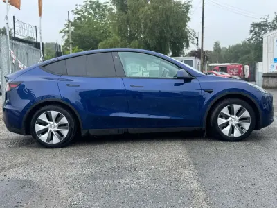 Used Tesla Model Y RWD 219 kW (299 HP) 2023 Blue SUV