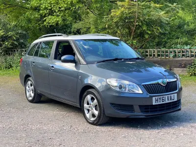 Used Skoda Fabia SE 90 HP (66 kW) 2011 Grey Estate