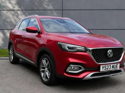 Used MG HS Excite 162 HP (119 kW) 2023 Red SUV