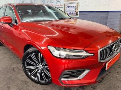 Used Volvo V60 Inscription 350 HP (257 kW) 2022 Red Estate