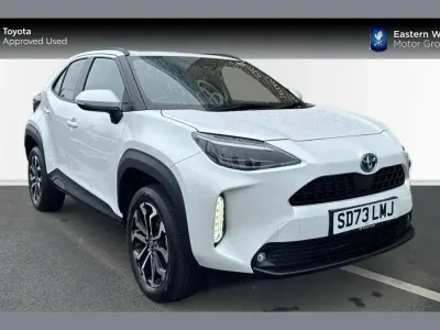 Used Toyota Yaris Cross Design 113 HP (83 kW) 2023 White SUV