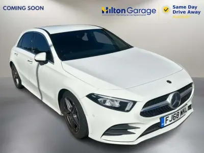 Begagnad Mercedes A180 AMG Line Premium 2018 Vit Halvkombi