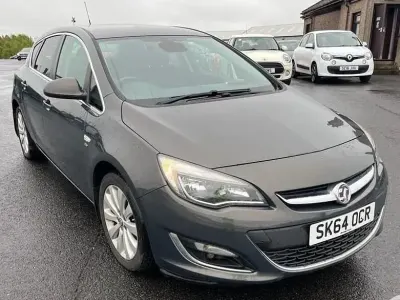 Second-hand Vauxhall Astra Elite 115 CP (84 kW) 2014 Gri Hatchback
