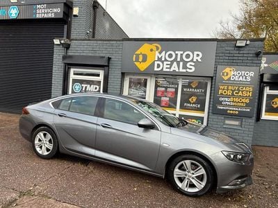 Used Vauxhall Insignia SRi 136 HP (100 kW) 2019 Grey Hatchback