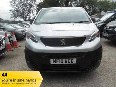 Used Peugeot Expert 2019 Silver Van