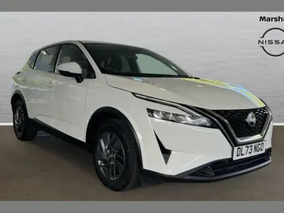 Used Nissan Qashqai Acenta Premium 155 HP (114 kW) 2023 White SUV