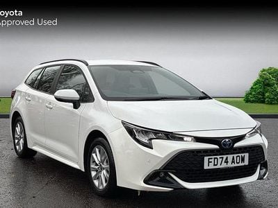 Pure white Used 2024 Toyota Corolla Estate | £24,279 (Fair price)