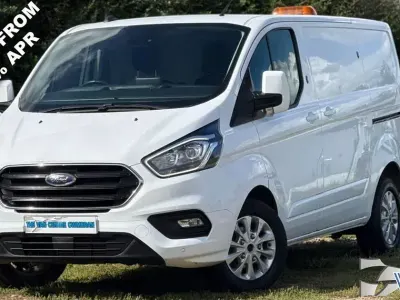 Used Ford Transit Custom Limited 130 HP (95 kW) 2022 White Van