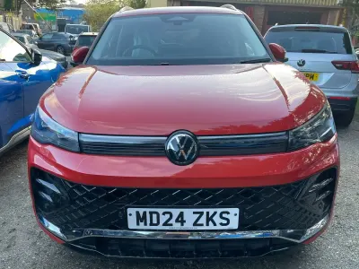 Used VW Tiguan Match 150 HP (110 kW) 2024 Red SUV