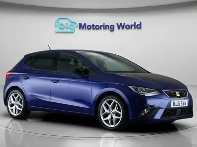 Begagnad Seat Ibiza FR 95 HK (69 kW) 2021 Blå Halvkombi