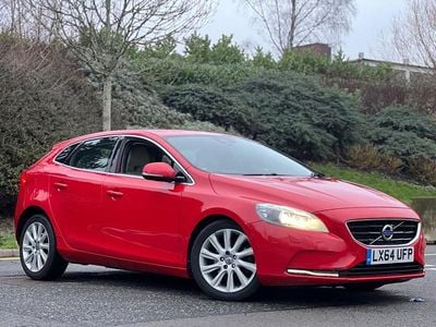 Red Used 2014 Volvo V40 SE Lux Hatchback | £4,795 (Good price)