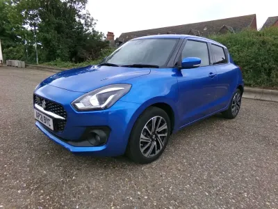 Używany Suzuki Swift SZ5 2021 Niebieski Hatchback