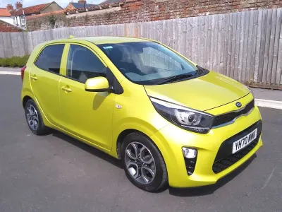 Used Kia Picanto 66 HP (48 kW) 2020 Lime zest Hatchback