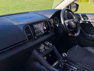 Used Skoda Karoq SE L 110 HP (80 kW) 2022 White SUV