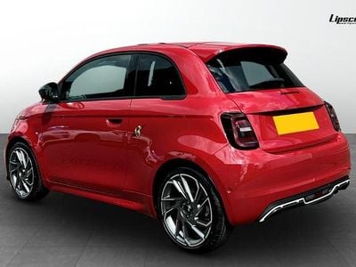 Ny Abarth 500e Turismo 112 kW (153 HK) 2026 Röd Halvkombi