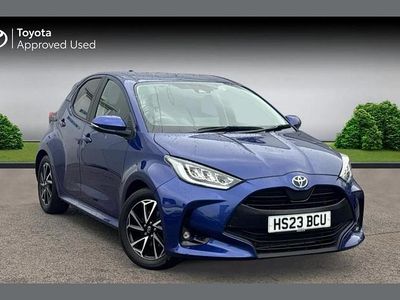 Used Toyota Yaris Hybrid Design 113 HP (83 kW) 2023 Blue Hatchback