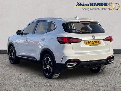 White Used 2023 MG HS SE SUV | £15,899 (Fair price)