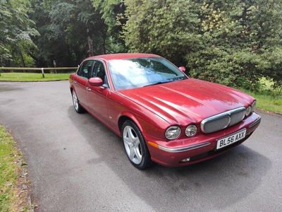 used Jaguar XJ 2.7 TDVI EXECUTIVE LWB 4d 204 BHP Saloon